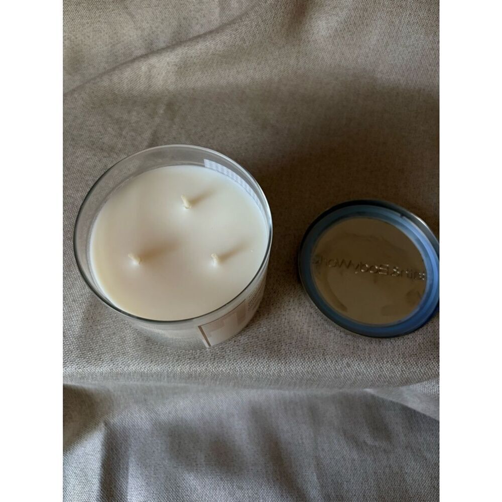 Bath & Body Works Mahogany Rose 3 Wick Candle New in Box - Picture 6 of 8